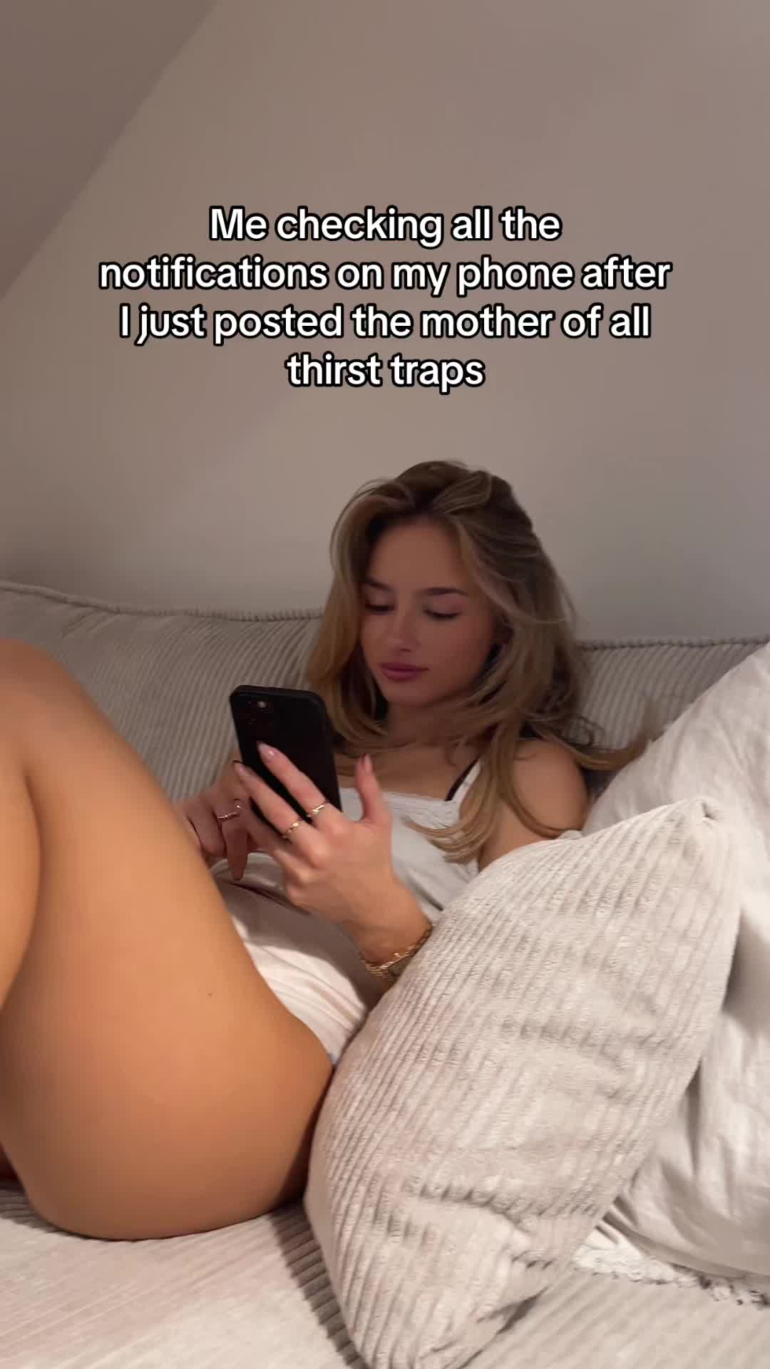 @_larawsn