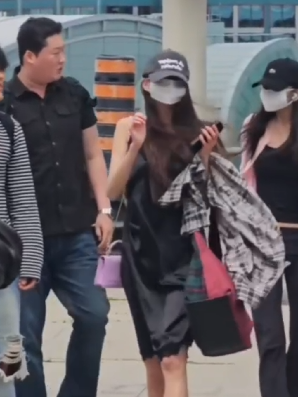 @todays_annyeongz!!