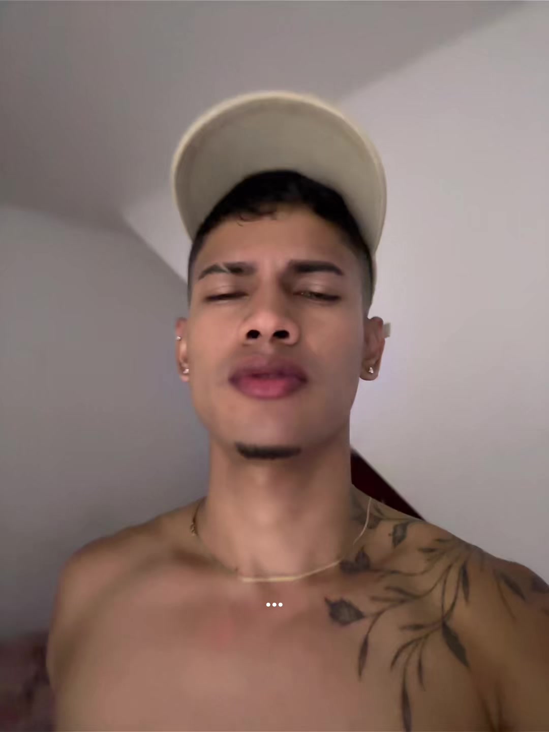 @Julio Acuña🦦