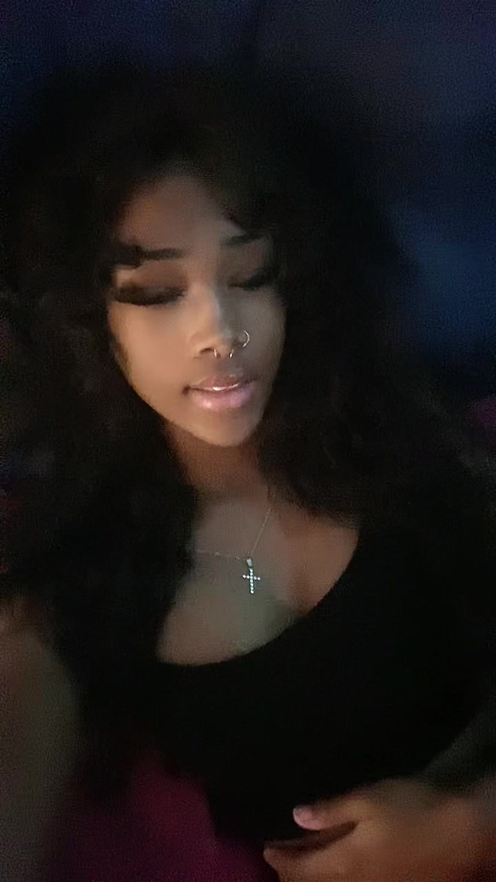 @⃟