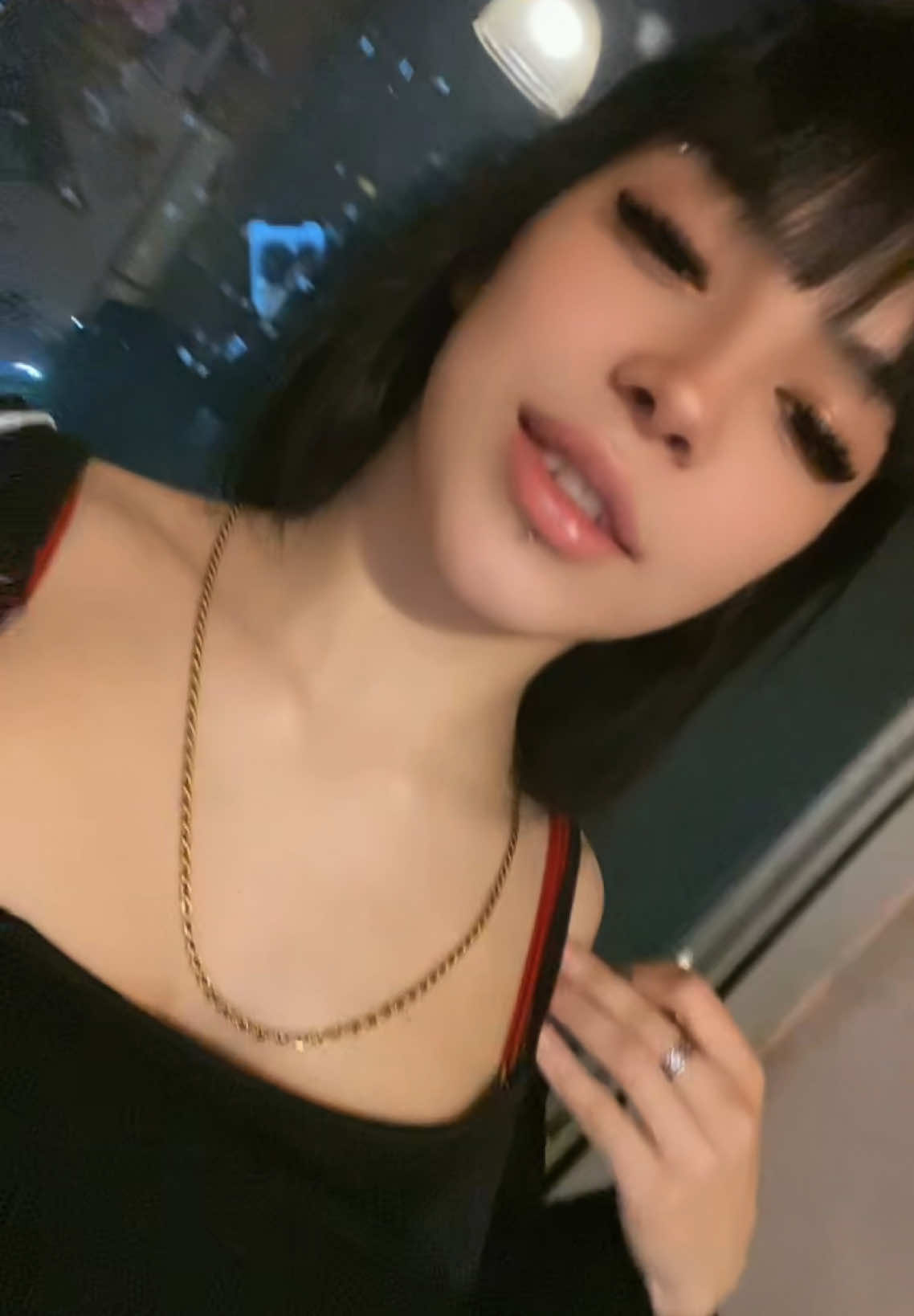@amoraa