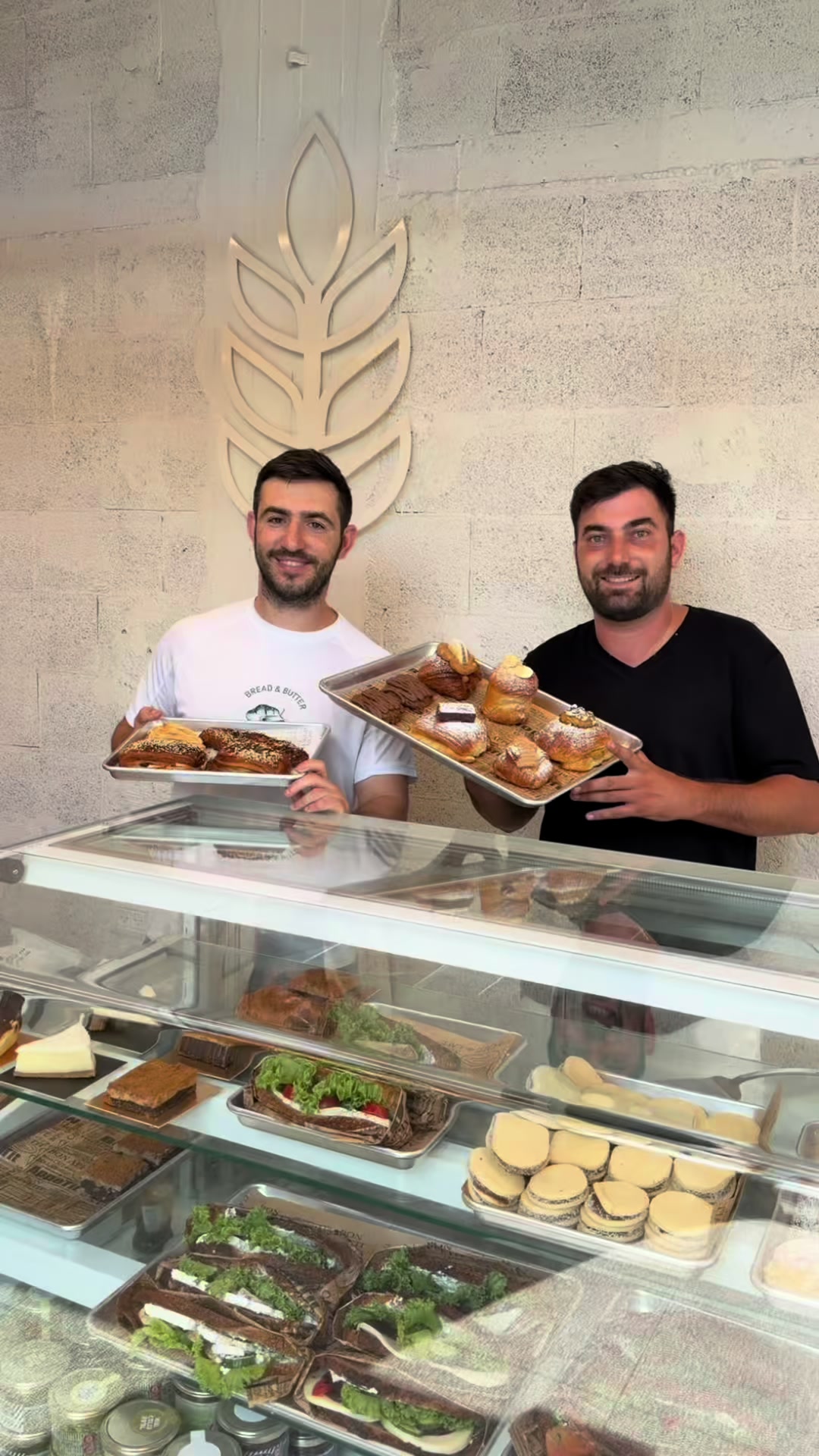 @צחי אוכל את ישראל 🇮🇱