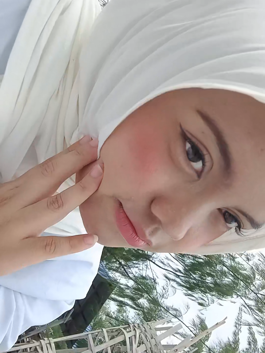 @伊笑