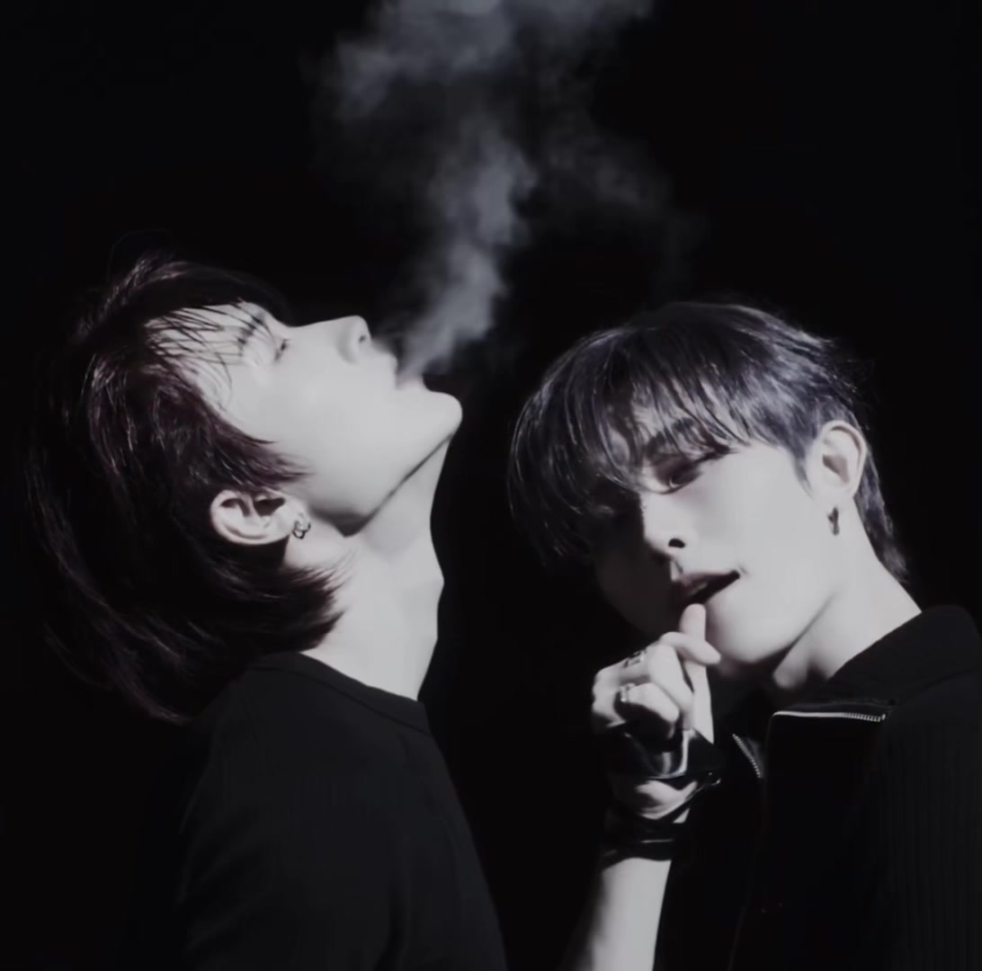@lou 𓍢ִ໋ ⋆