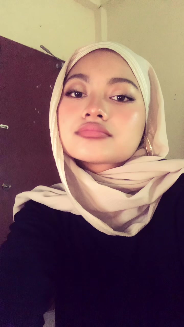 @علياء'