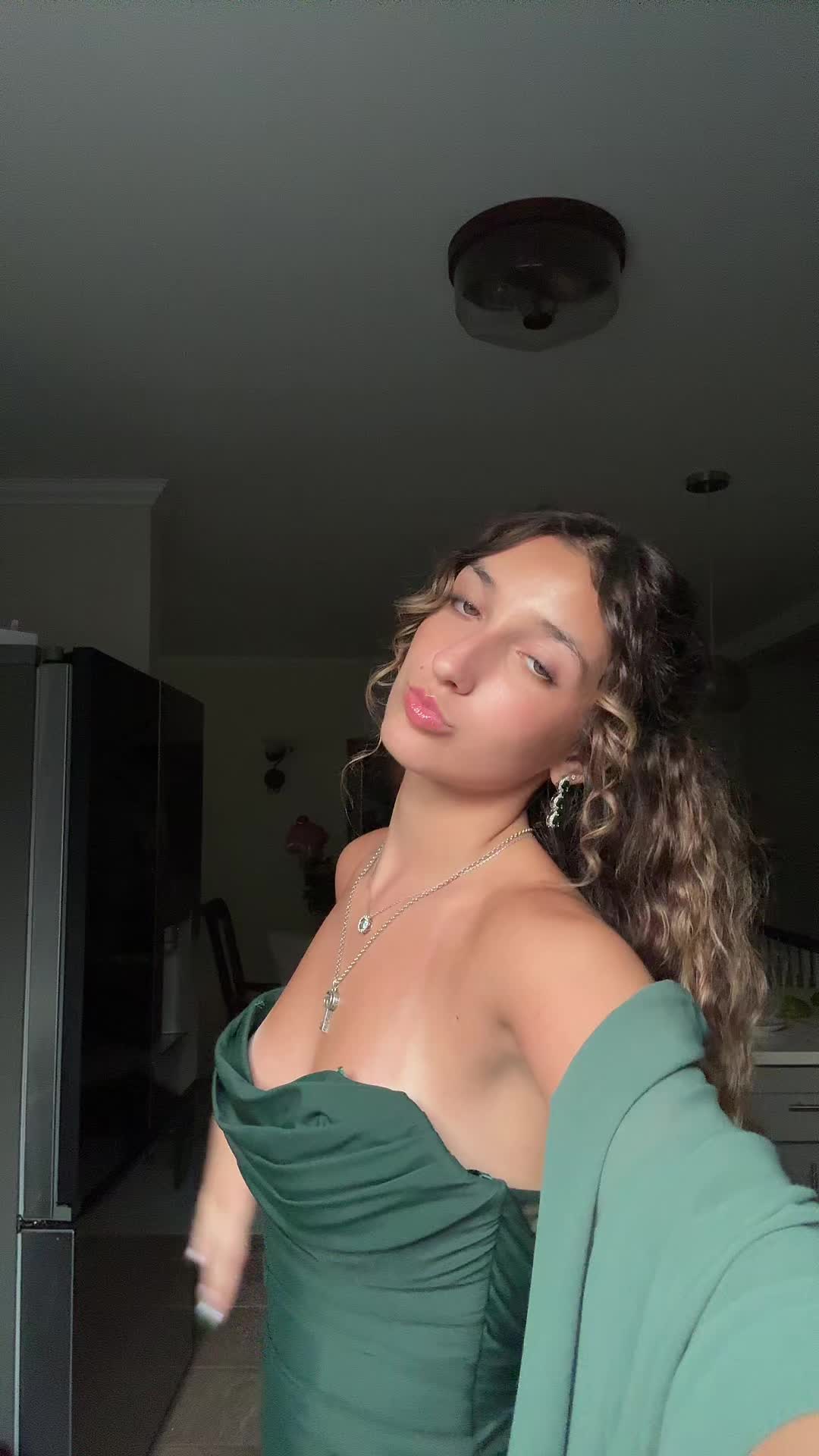 @aphroditi🇦🇱
