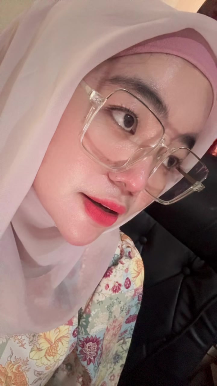 @Chechecyl