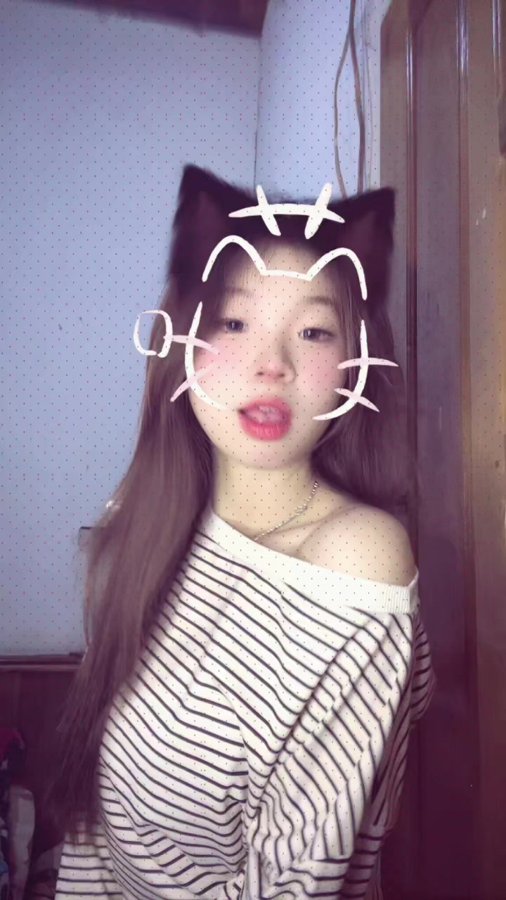 @Hyoeee <3