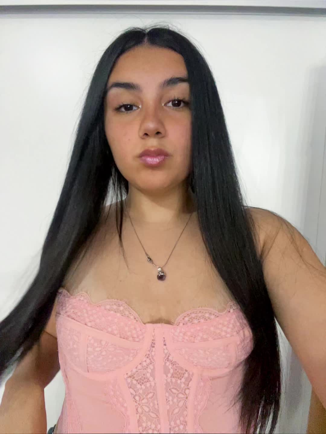 @ℳ𝒾𝒶🧝🏼&zwj;♀️