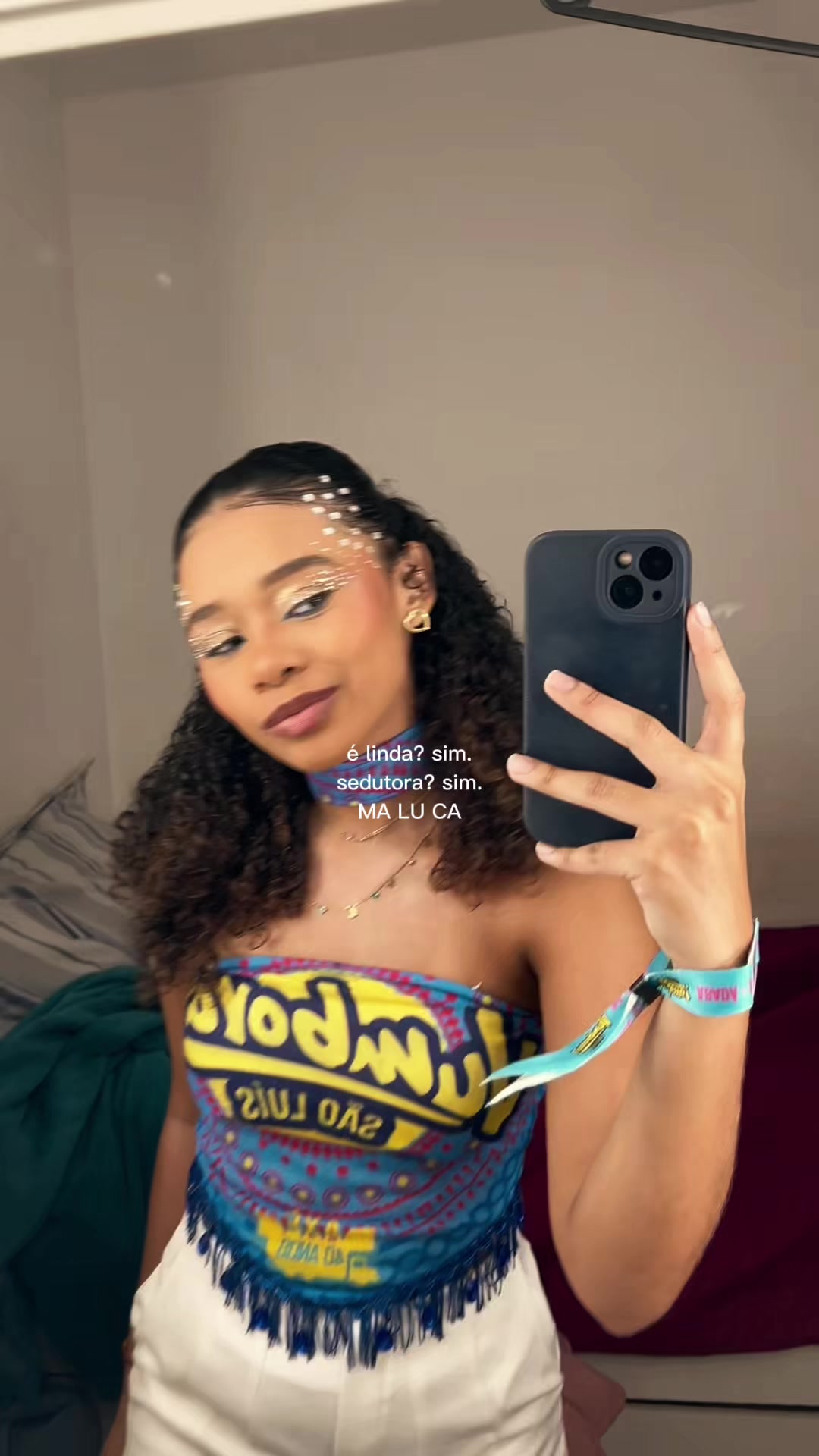 @Alice Tiê