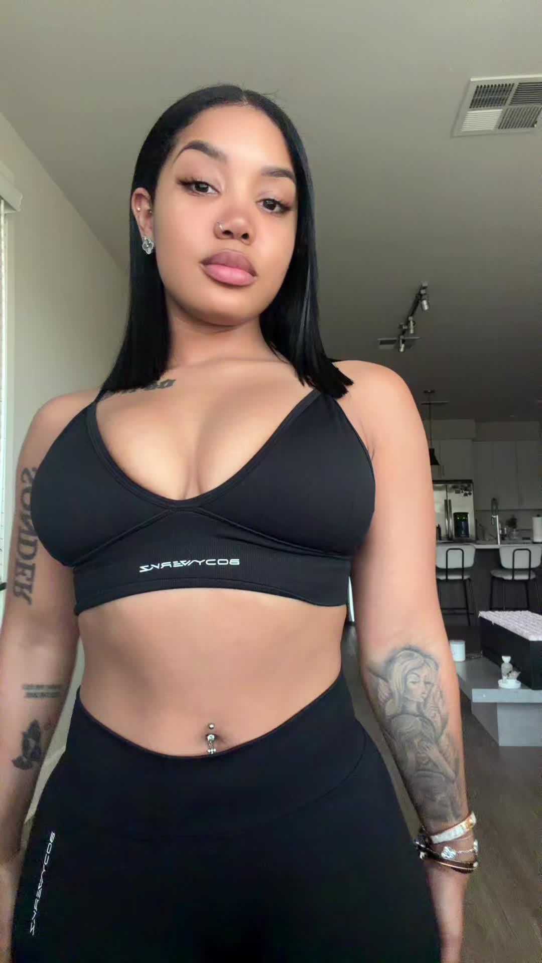 @sharamoss