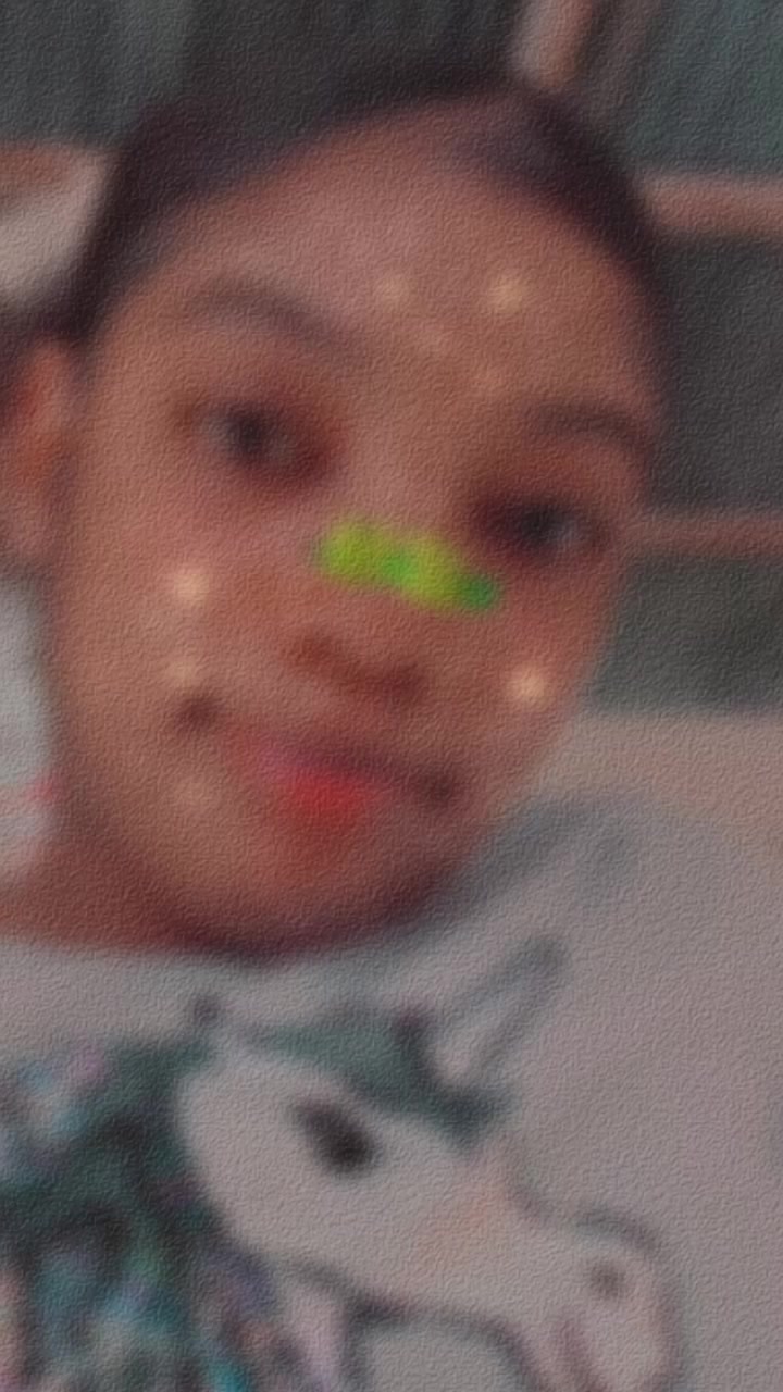 @R💖🥺🫂