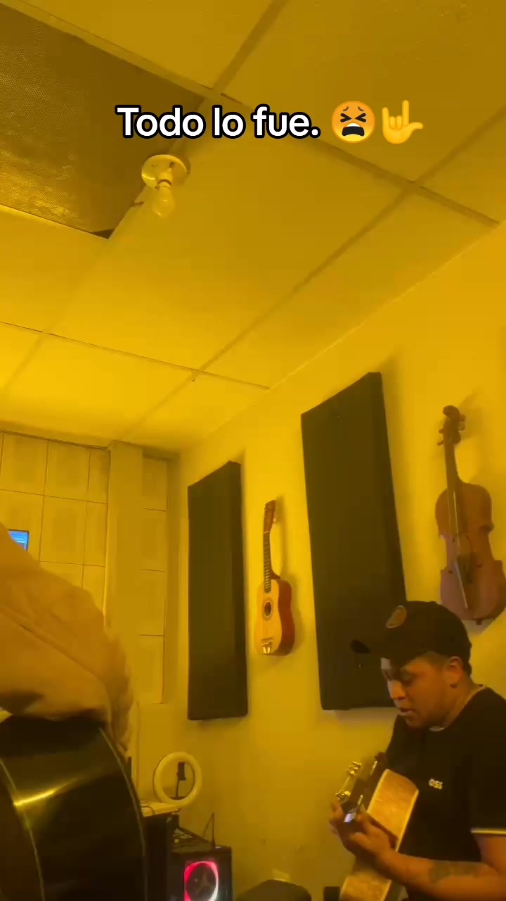 @Emanuel Gabriel. 🎙️