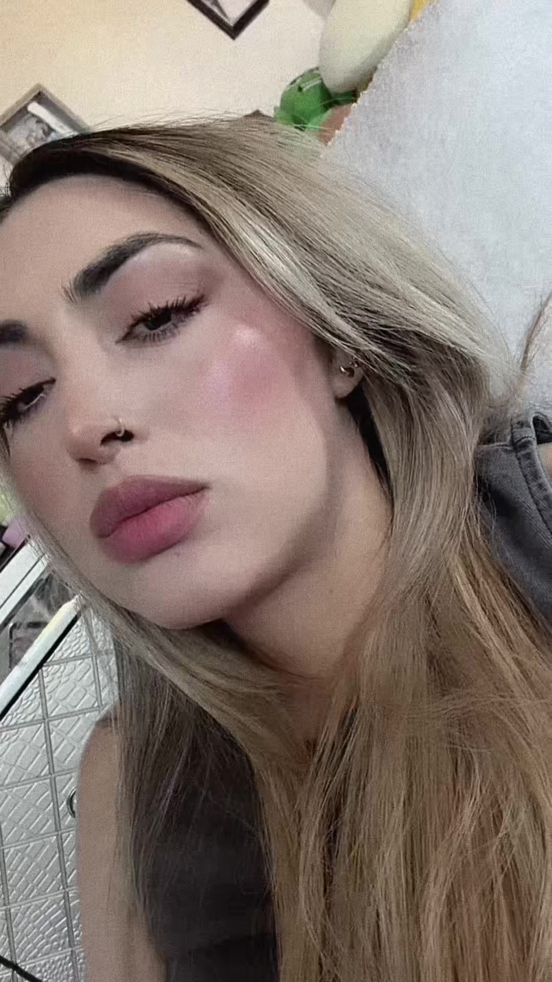@Adrianna ᥫ᭡ ִֶָ𖤐