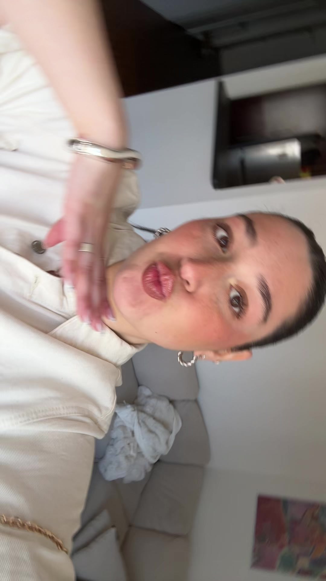 @Lilygoldman