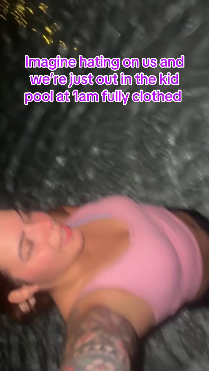 @katlyneroberts