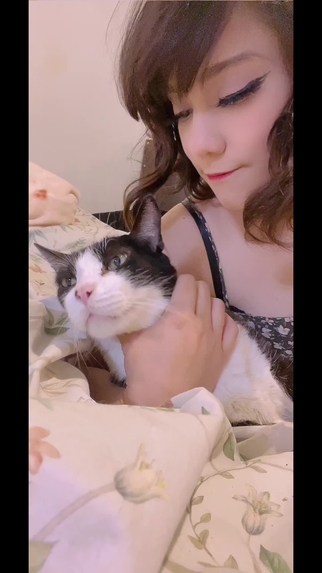 @Nekunii