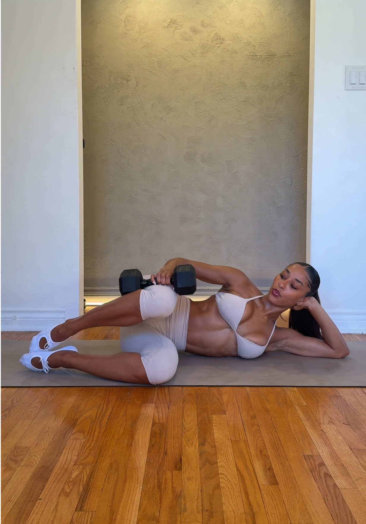 @alexisemilythompson