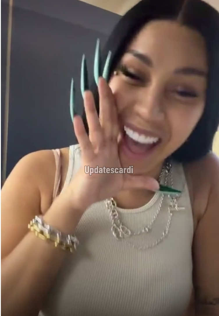 @Dabaddiecardib