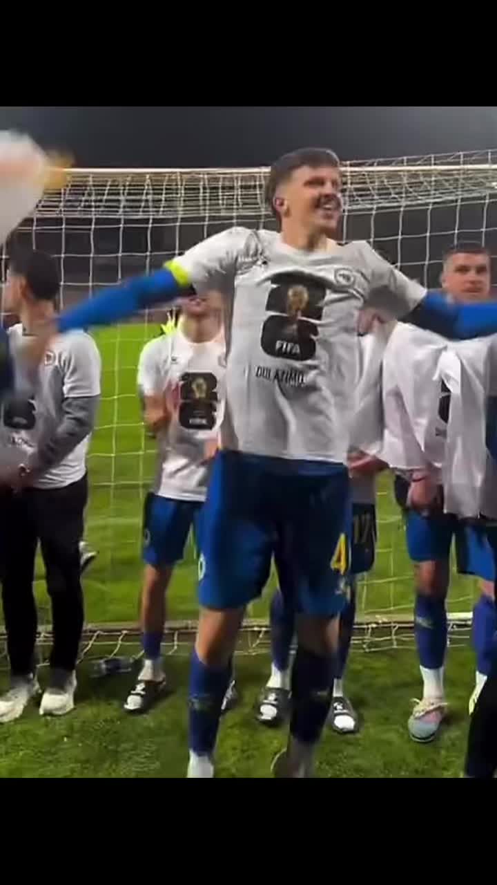 @مينا