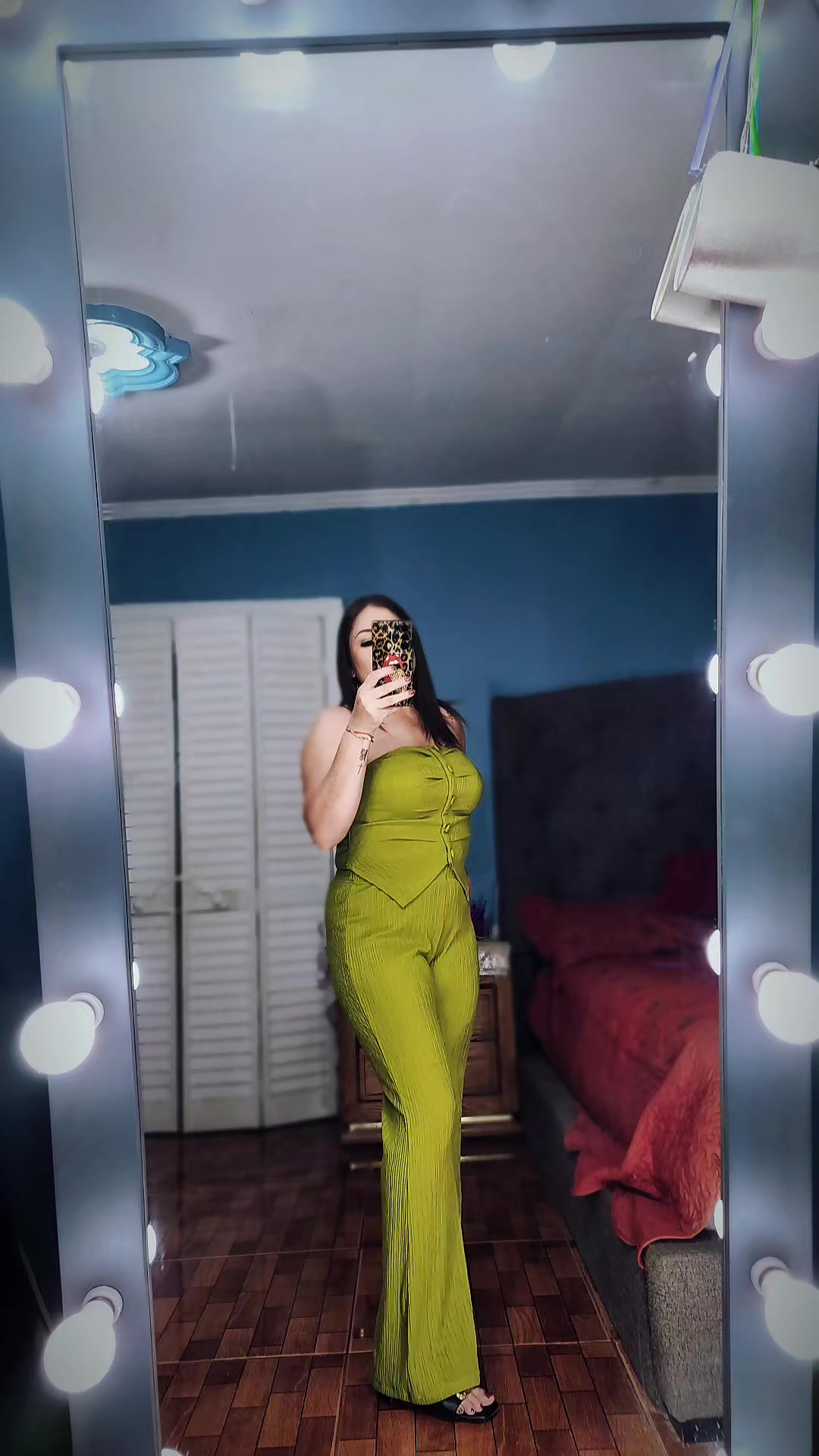 @Karenn🦉🪐 🦋