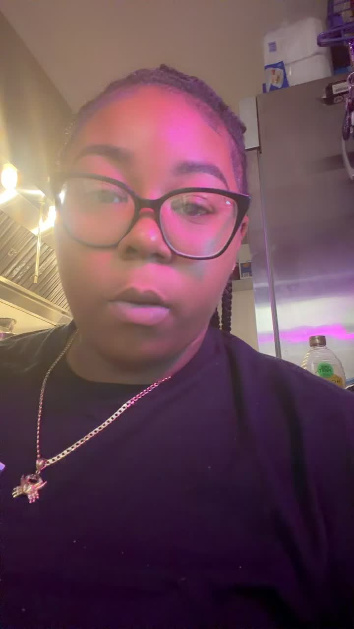 @trapladytana