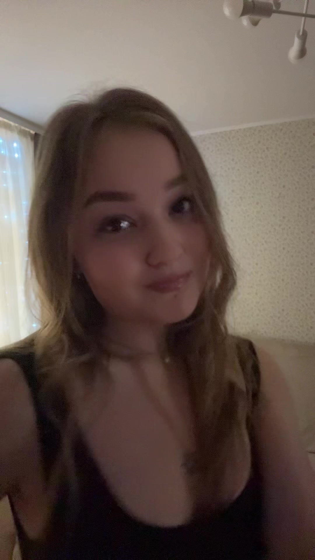 @полина🧸