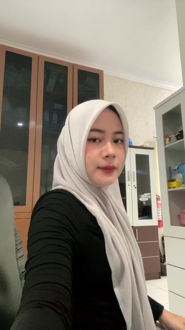 @putri sinaga