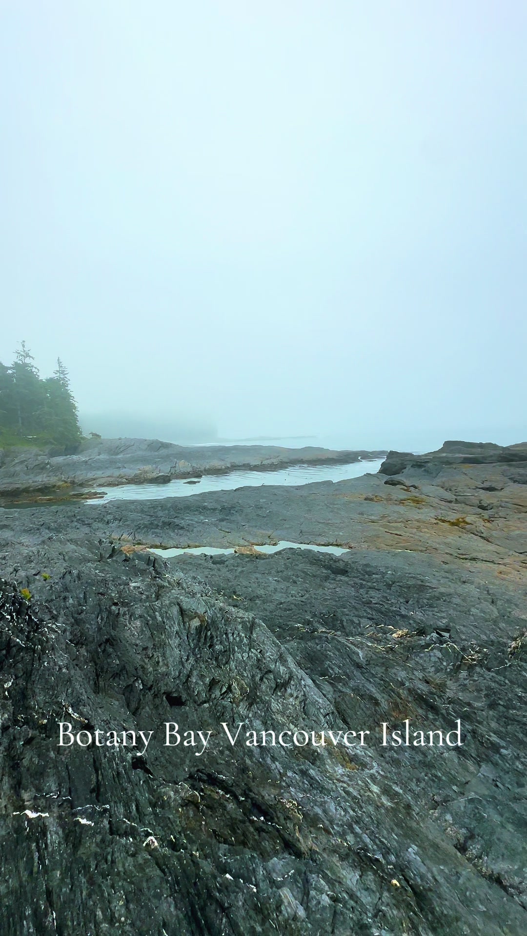 @Experience hiking in Canada