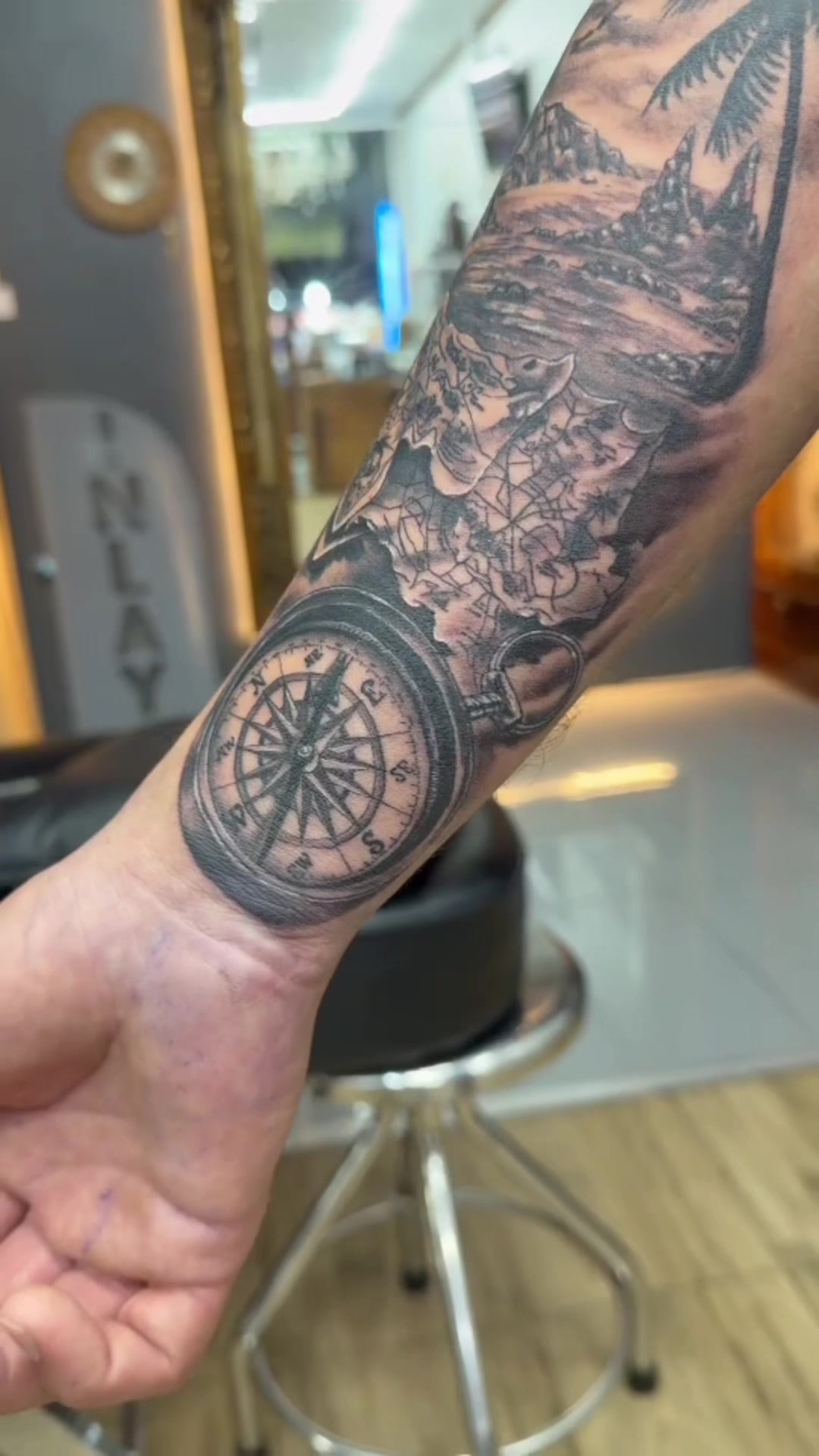 @Inlay Ink Tattoo