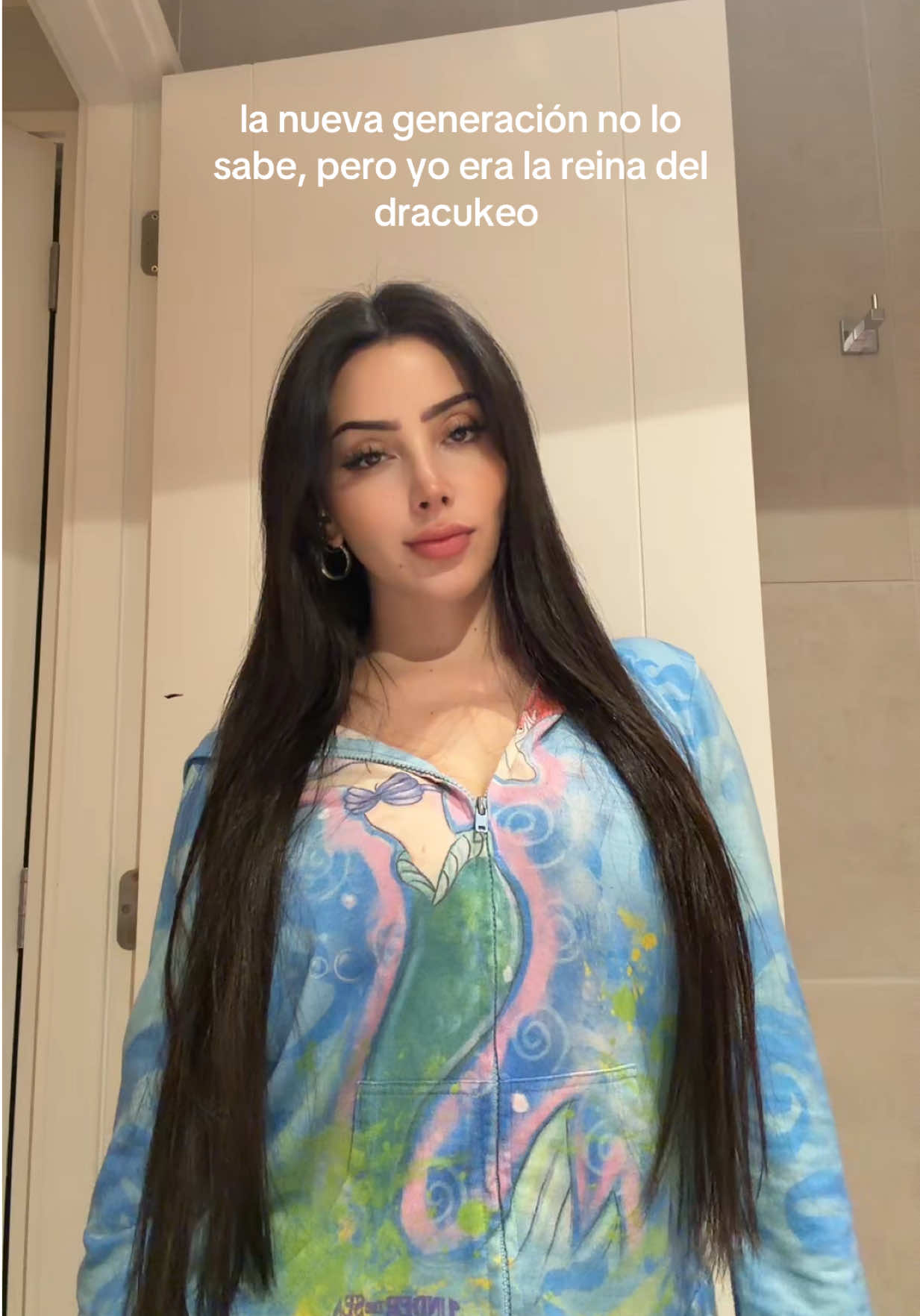 @vaimonroe