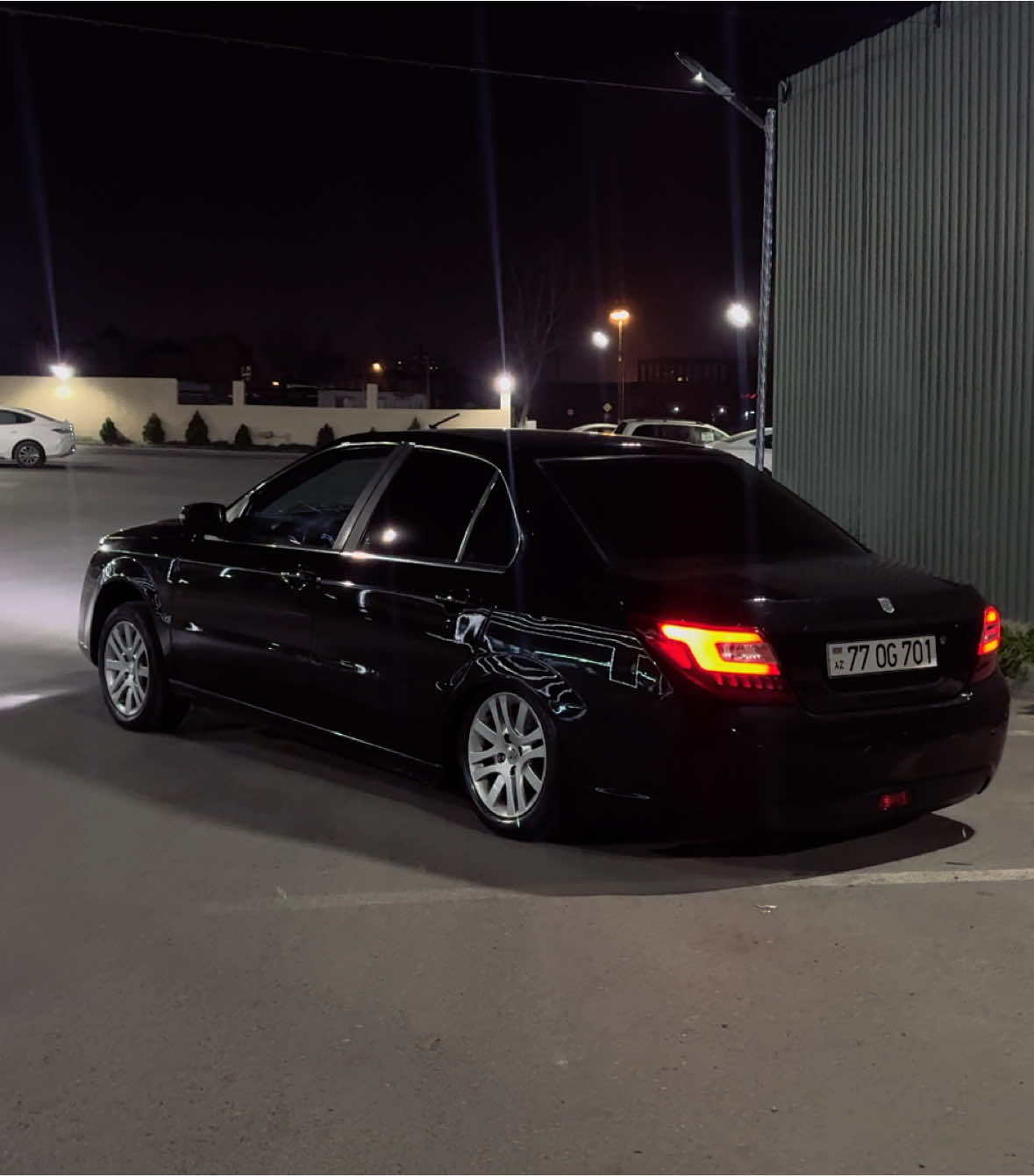@𝐅𝐅 𝟕𝟎𝟏