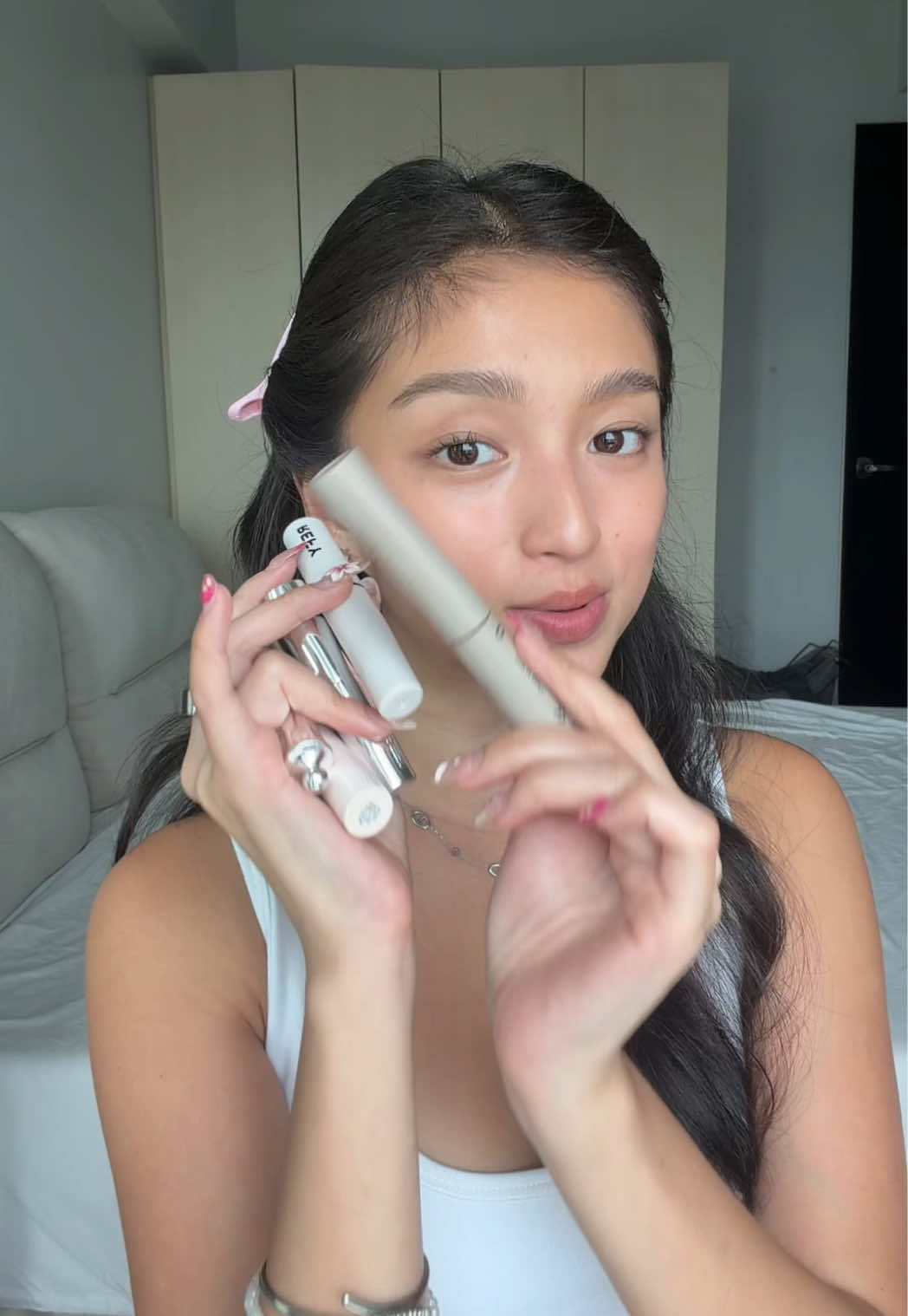 @CHESKA CABRERA