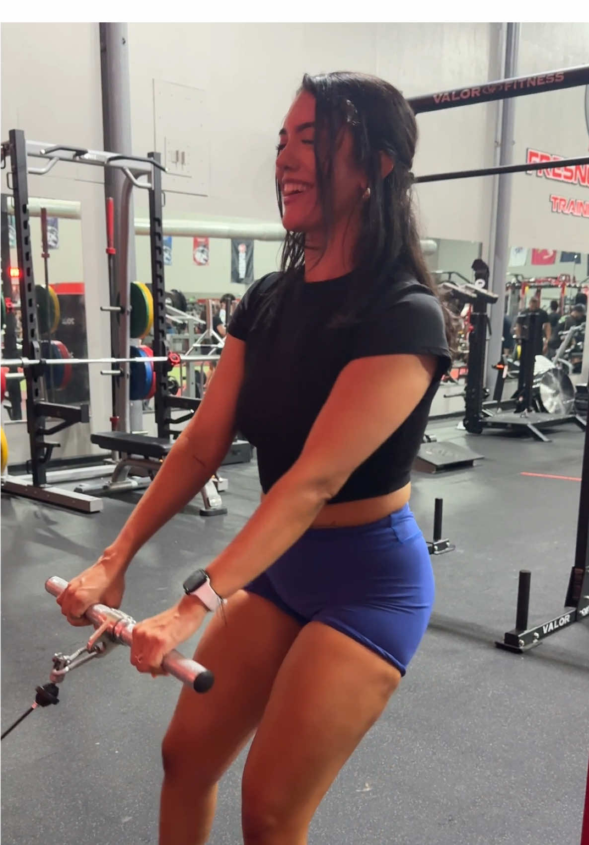 @Ylovee