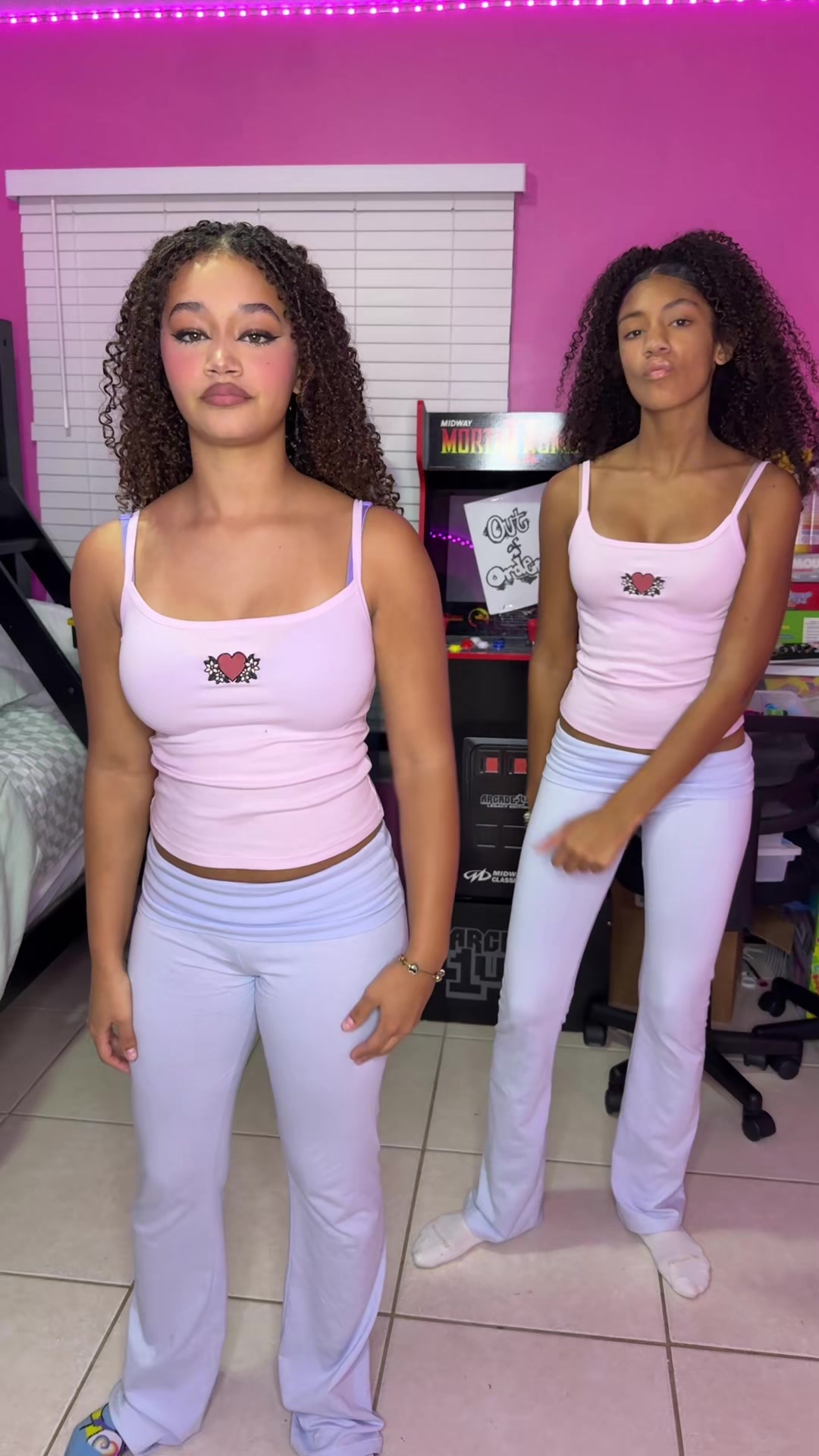 @DemDaddysGirls4