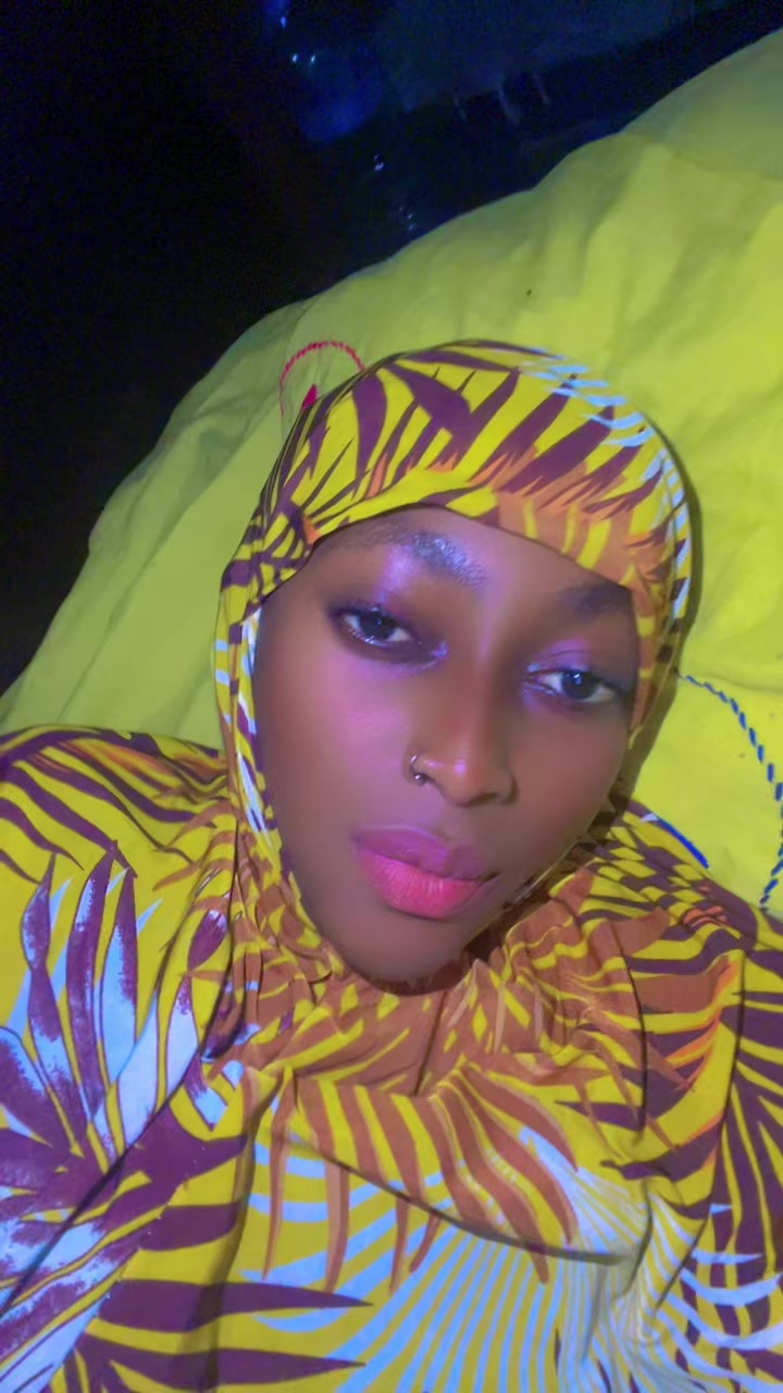 @Chartceesay
