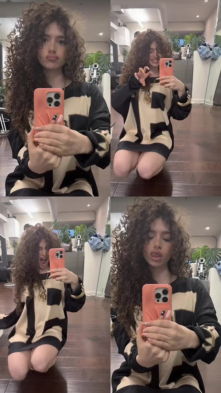 @miakalogeras