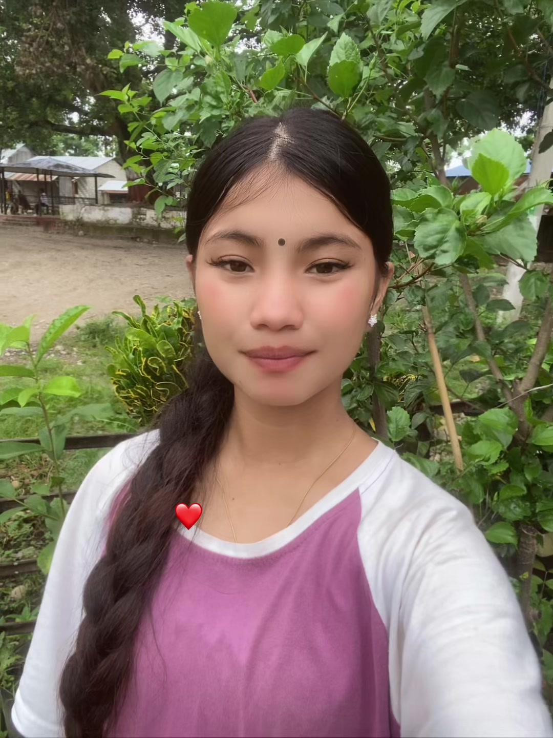 @Gurungni honi feri🩷❤️