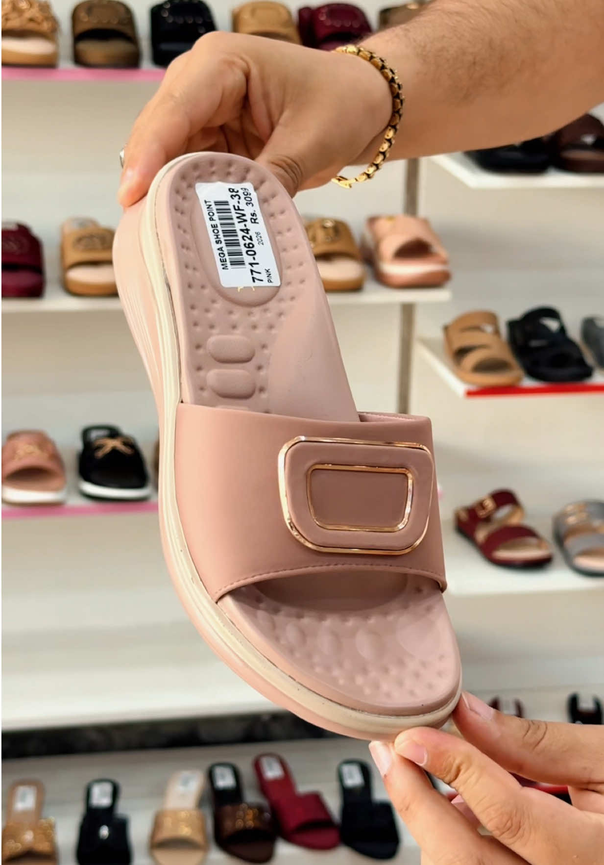 @Mega Shoes point Chakwal