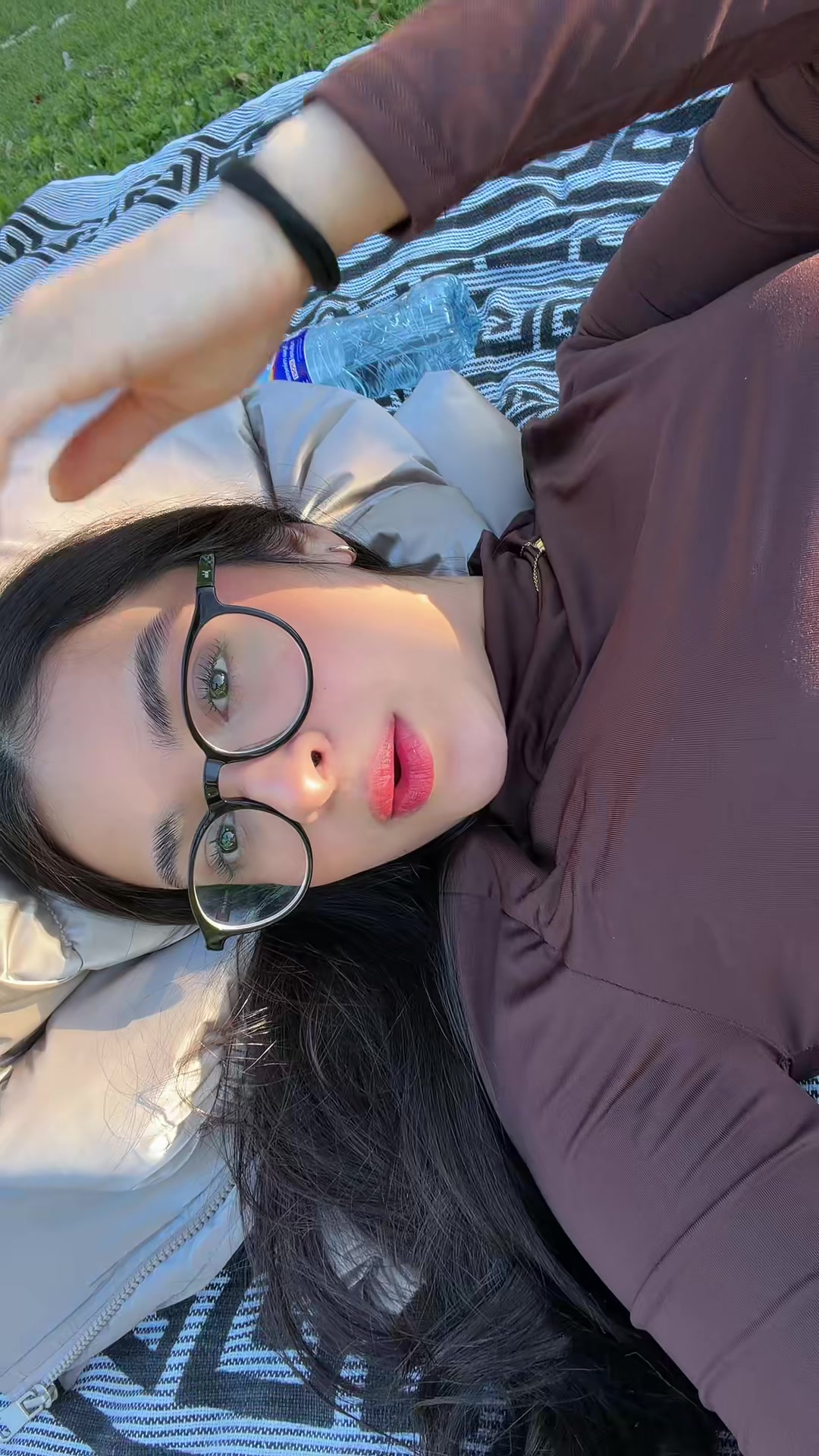 @Anajzobra