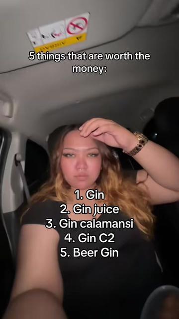@April Nicole