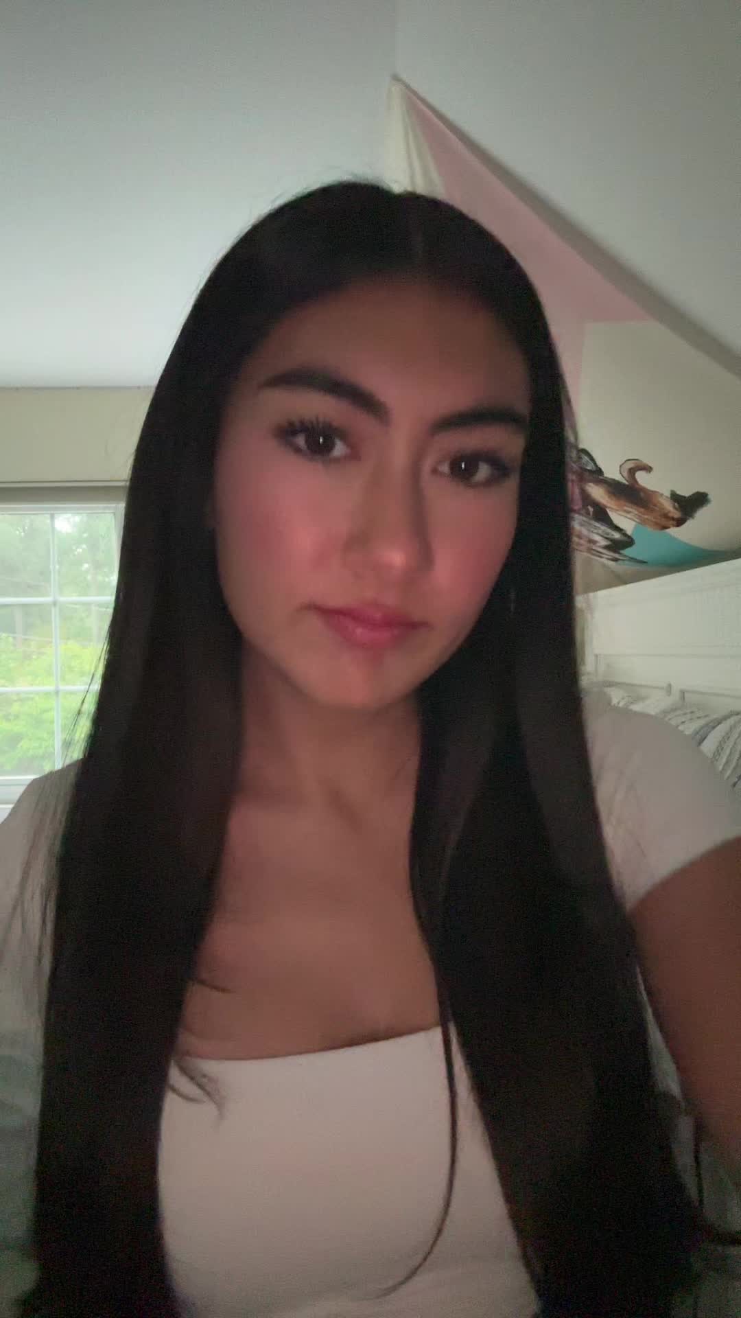@anabella