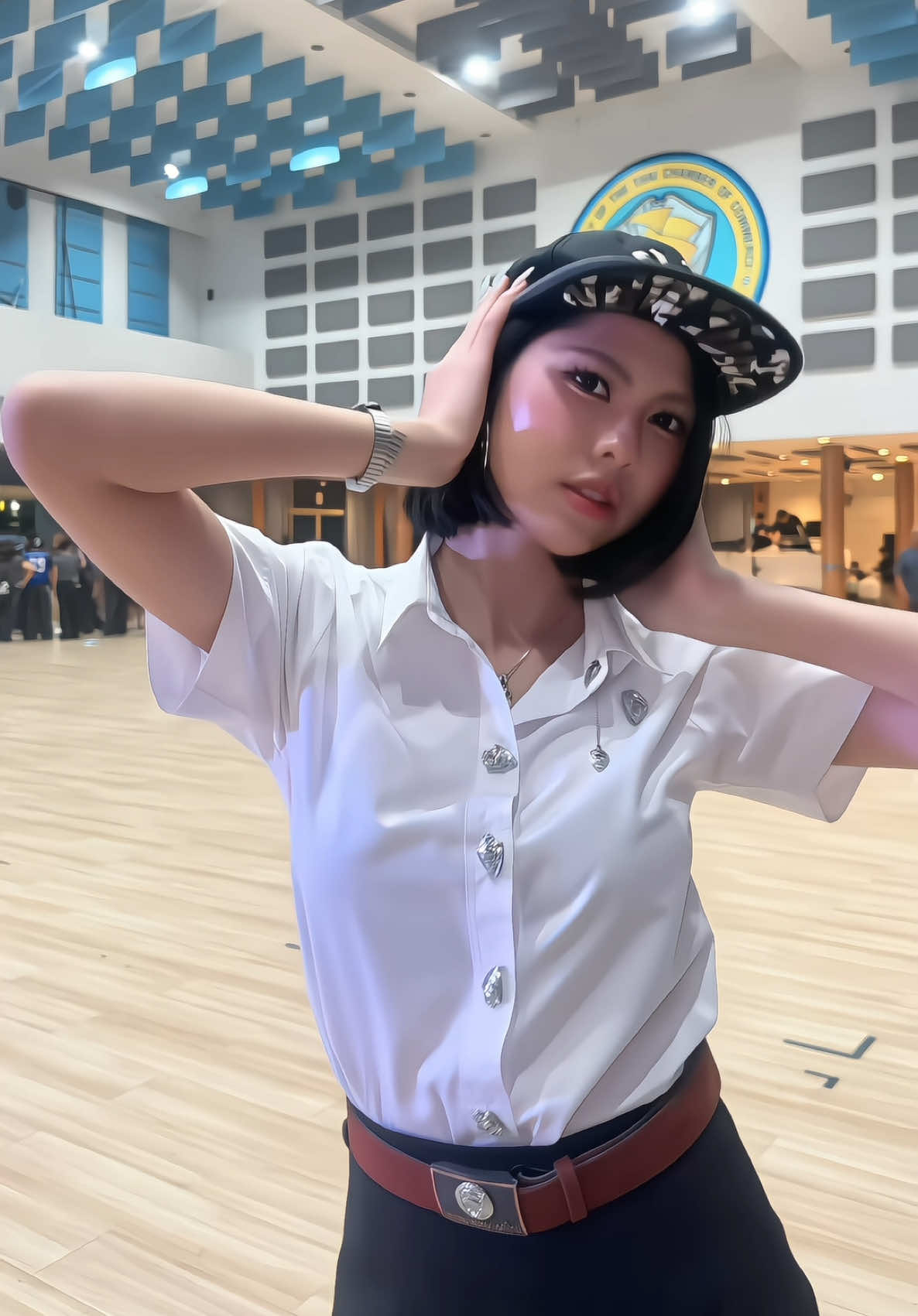 @บอตอบอตอบอตอ🧔🏻&zwj;♀️
