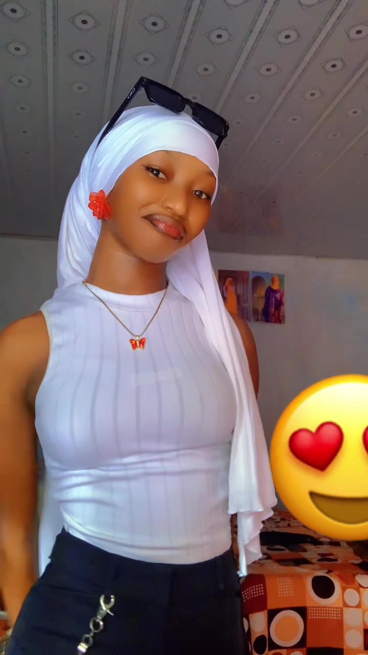 @<<🧕🦋F ❤️ONE💗27