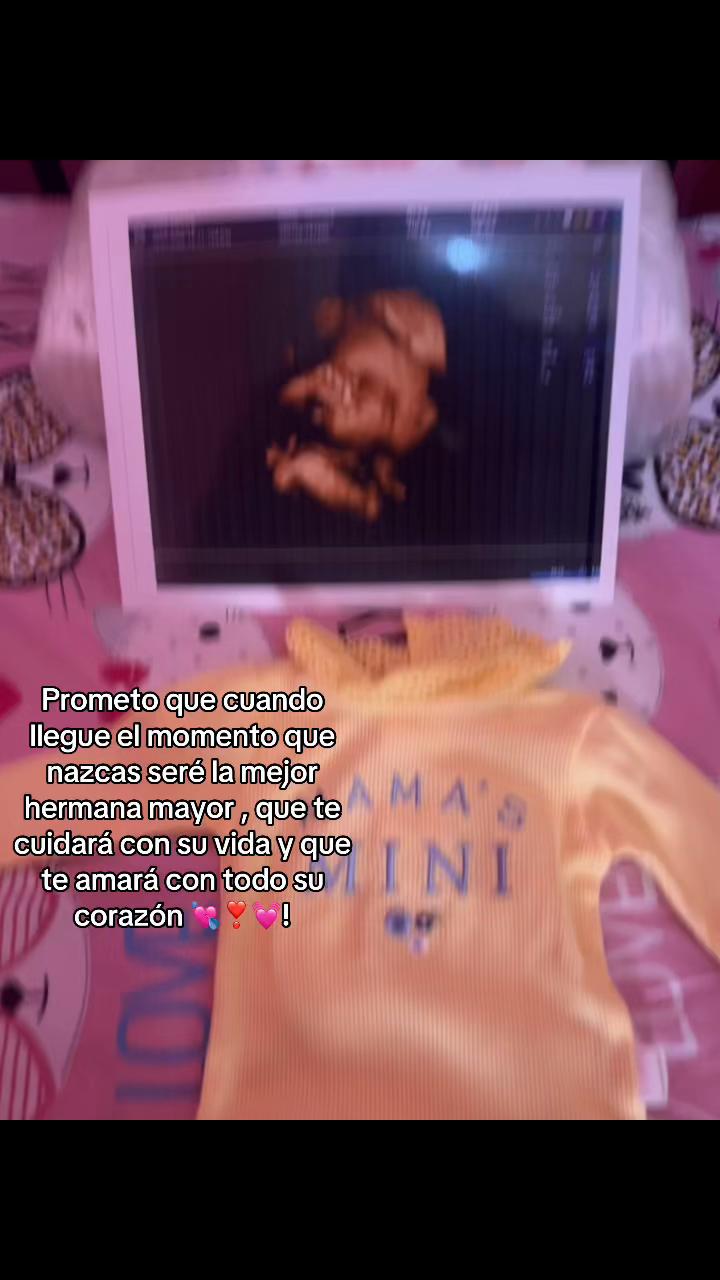 @adri_avila00