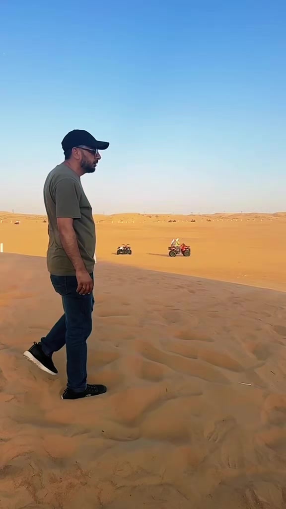 @🇵🇰 Naveed Pardesi 🇦🇪
