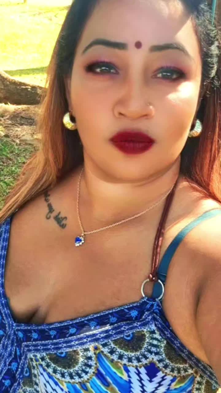 @Brinda_๐