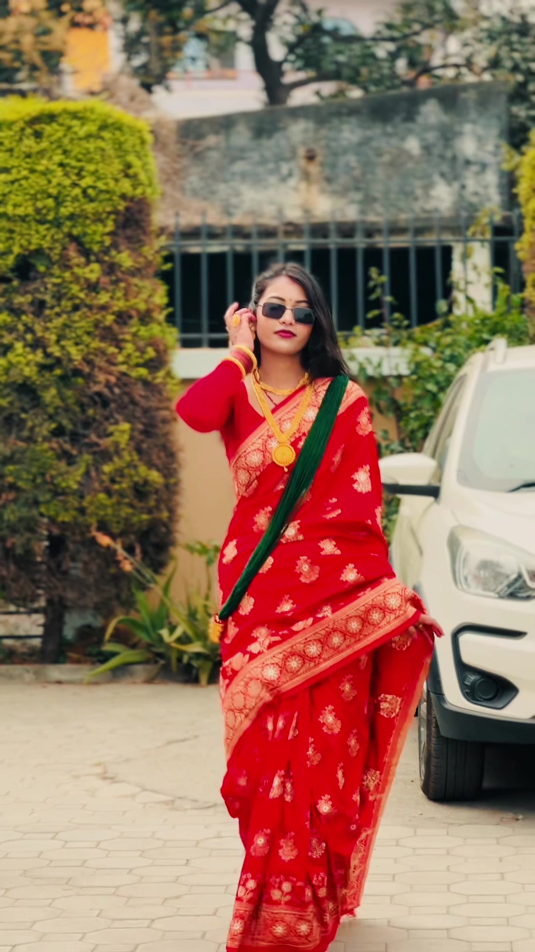 @Usha Singh 🦋