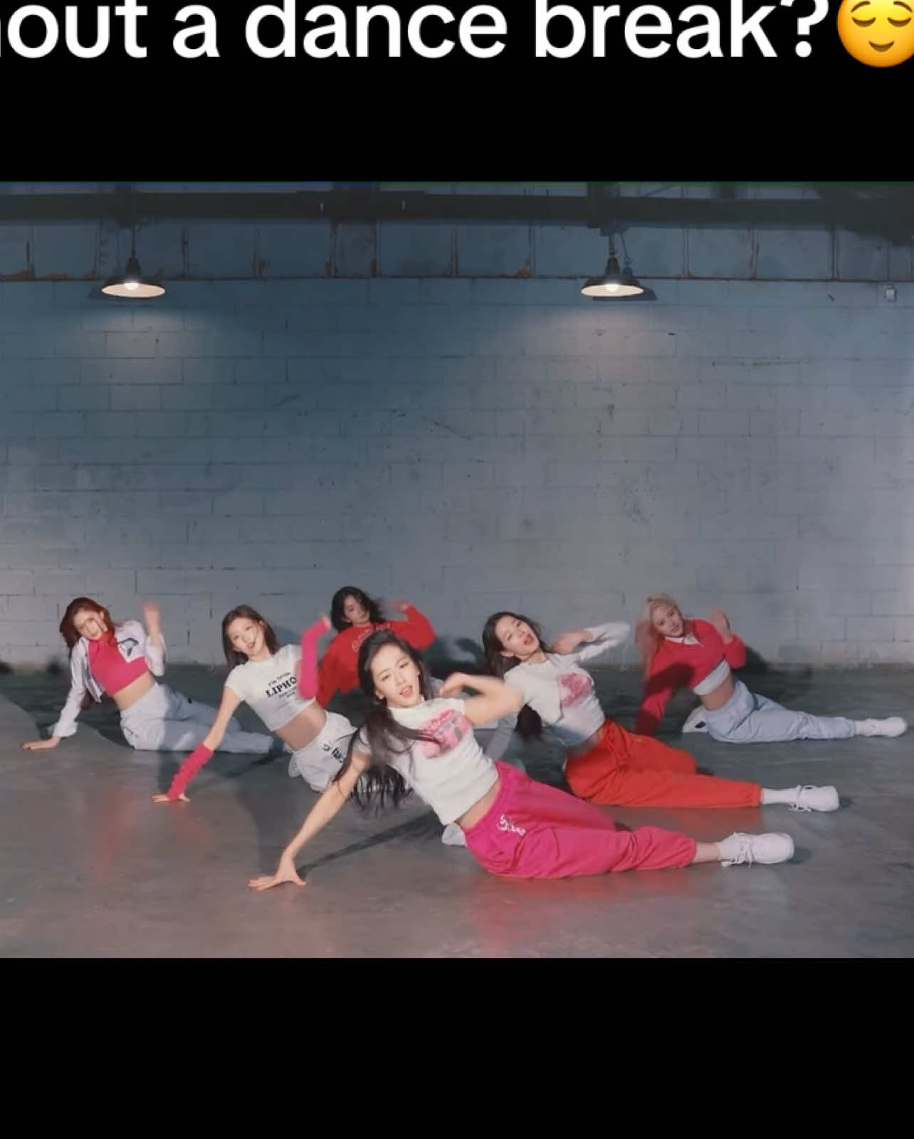 @ilovegirlgroups