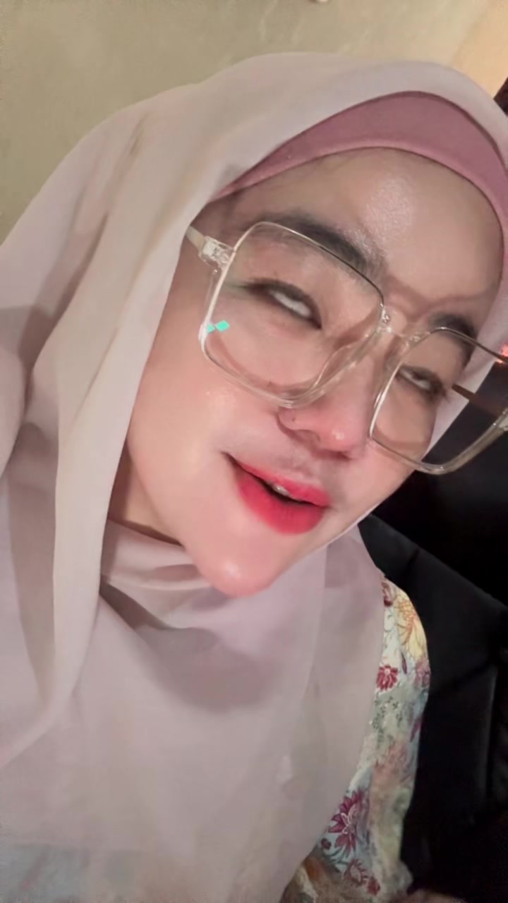 @Chechecyl